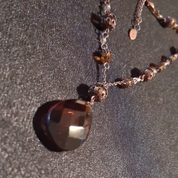 2028 Brown Pendant Necklace - Picture 1 of 9